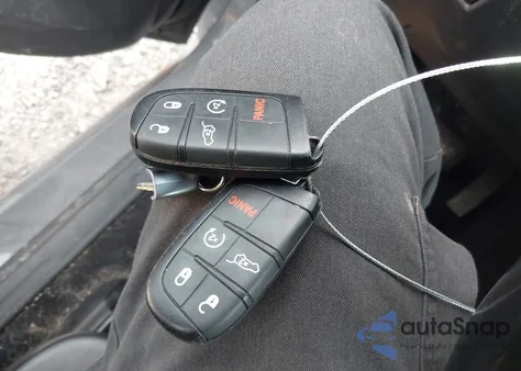 2019 Jeep Grand Cherokee Altitude 4X4 z USA, uszkodzony, nr VIN 1C4RJFAG8KC802638